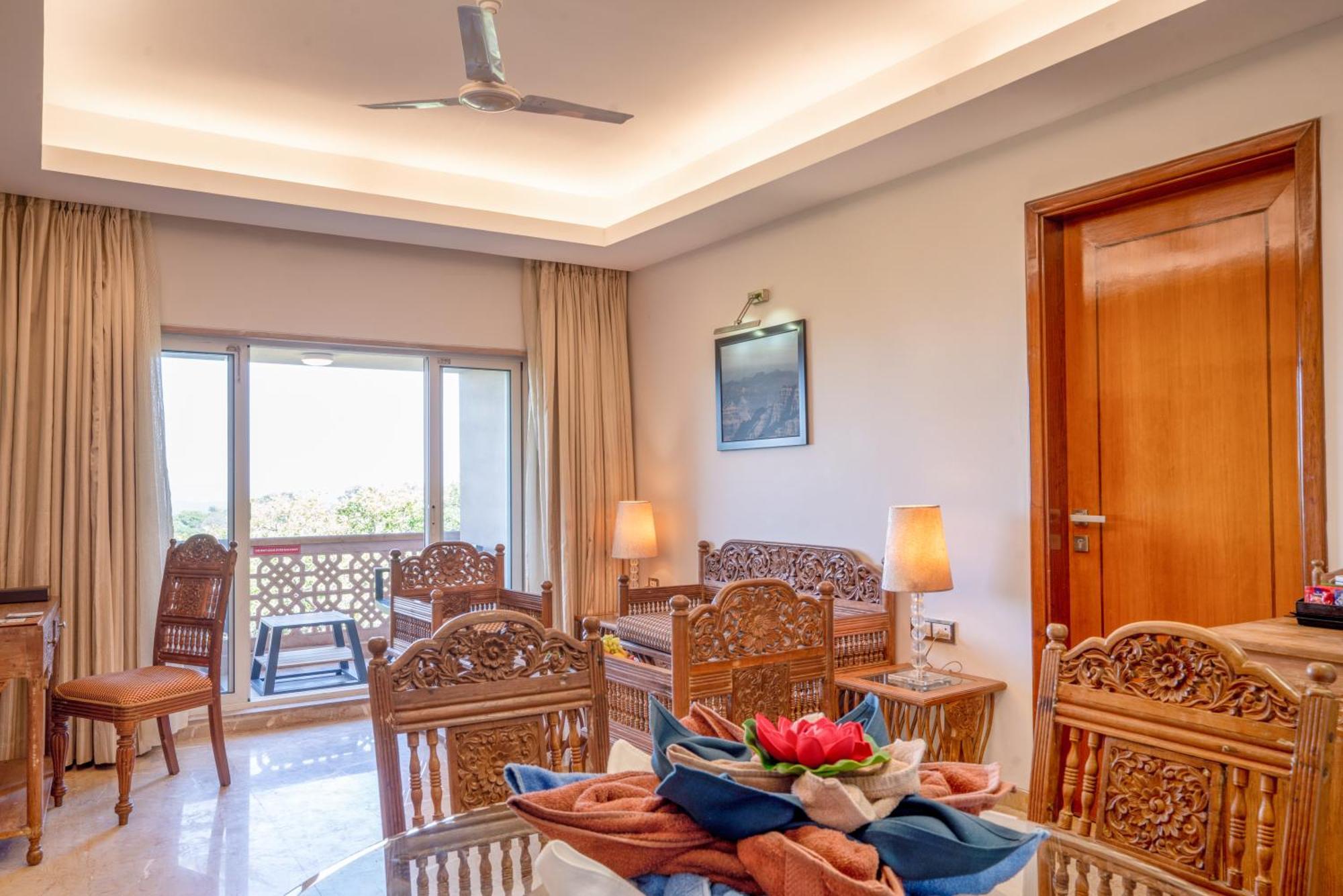 Evershine Resort & Spa Mahābaleshwar Exterior foto