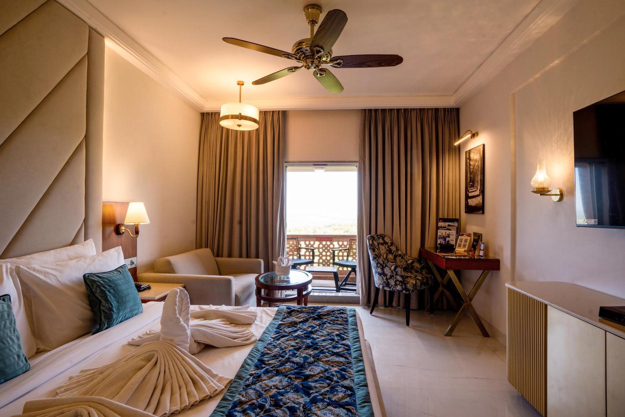 Evershine Resort & Spa Mahābaleshwar Exterior foto
