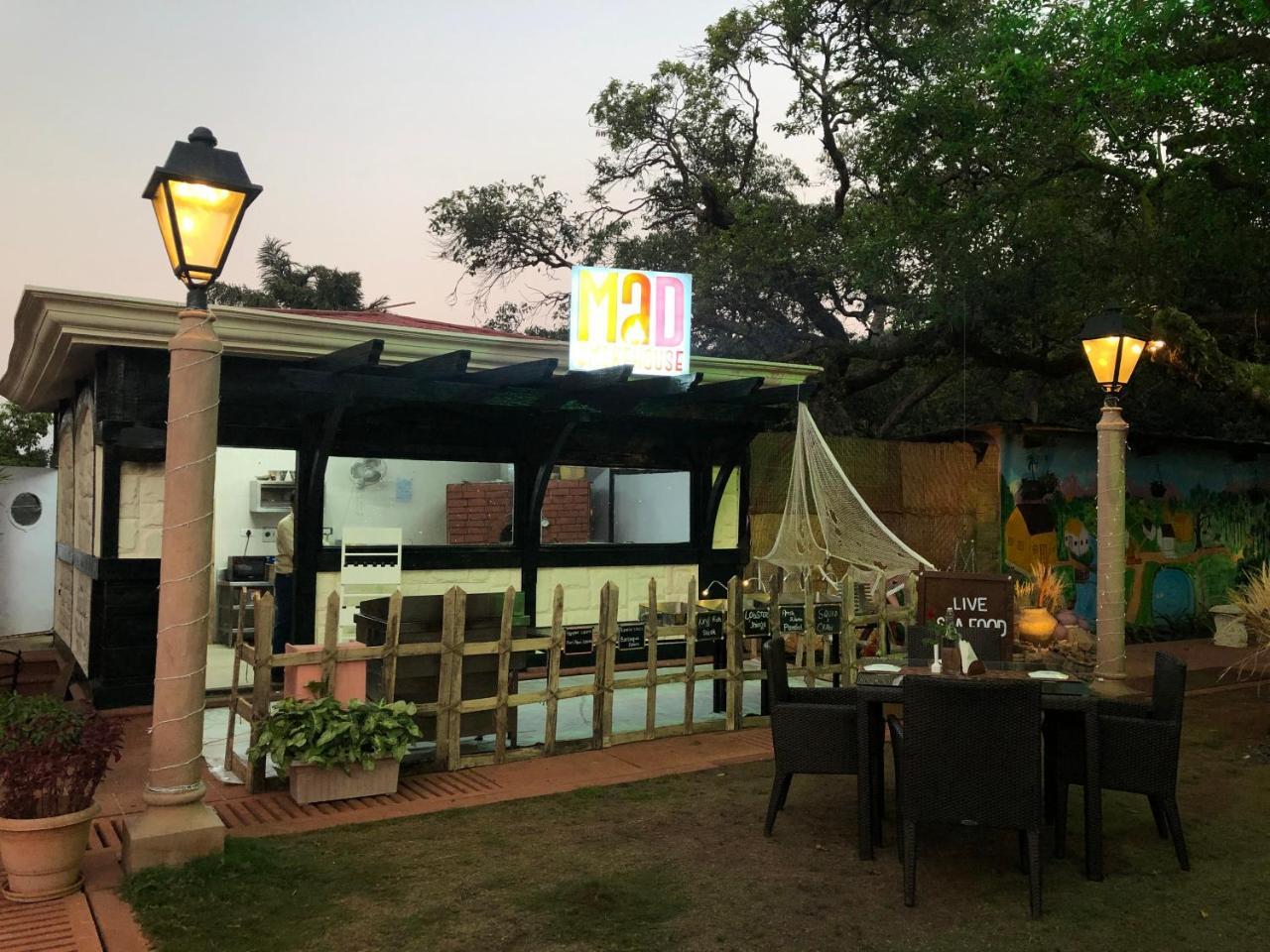 Evershine Resort & Spa Mahābaleshwar Exterior foto